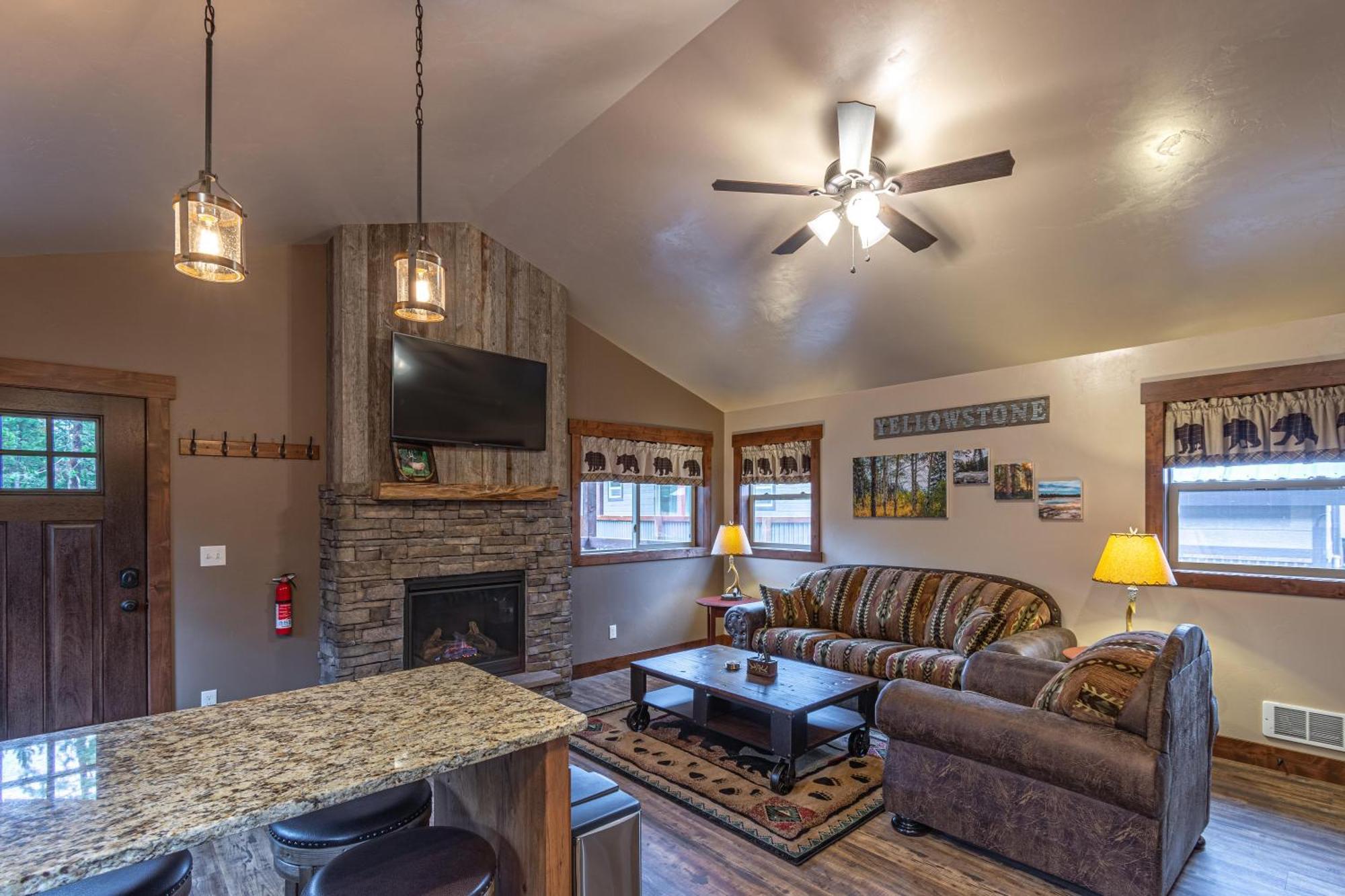 Whiskey Springs Cabin West Yellowstone Εξωτερικό φωτογραφία